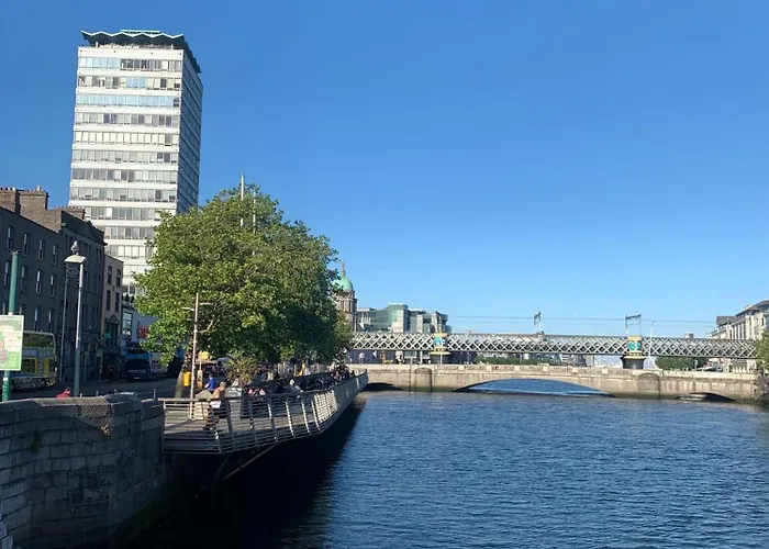 The Liffey Private Гостевой дом *